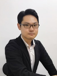 桒原穂高司法書士の写真